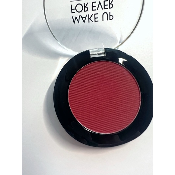 Makeup Forever Morello Cherry Eyeshadow | MUFE M846 Matte Red Artist Shadow - Picture 4 of 9